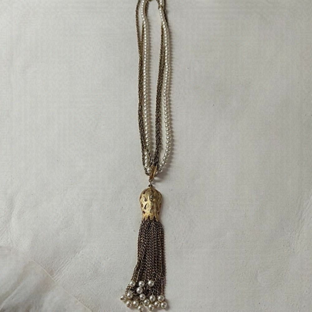 VINTAGE NECKLACE